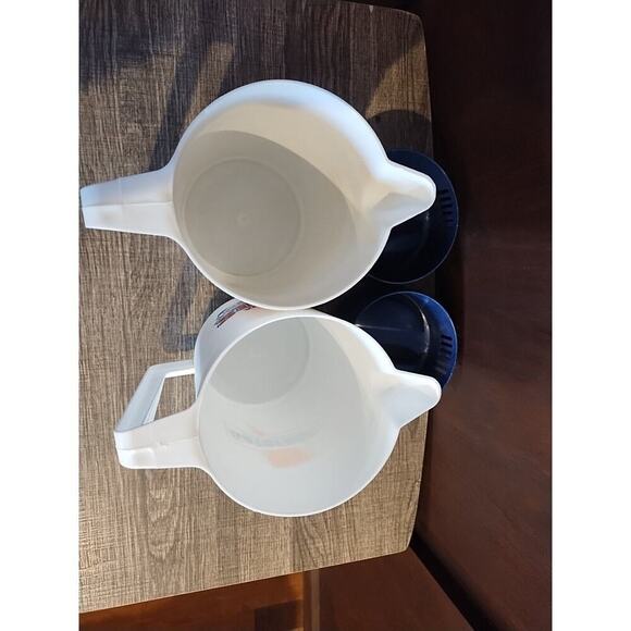 Minnesota Twins 1991 World Series Champions Lot of 2 Plastic Pitchers Gatorade - Picture 5 of 5